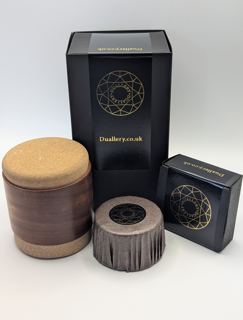 Duallery combination cork soap box + products